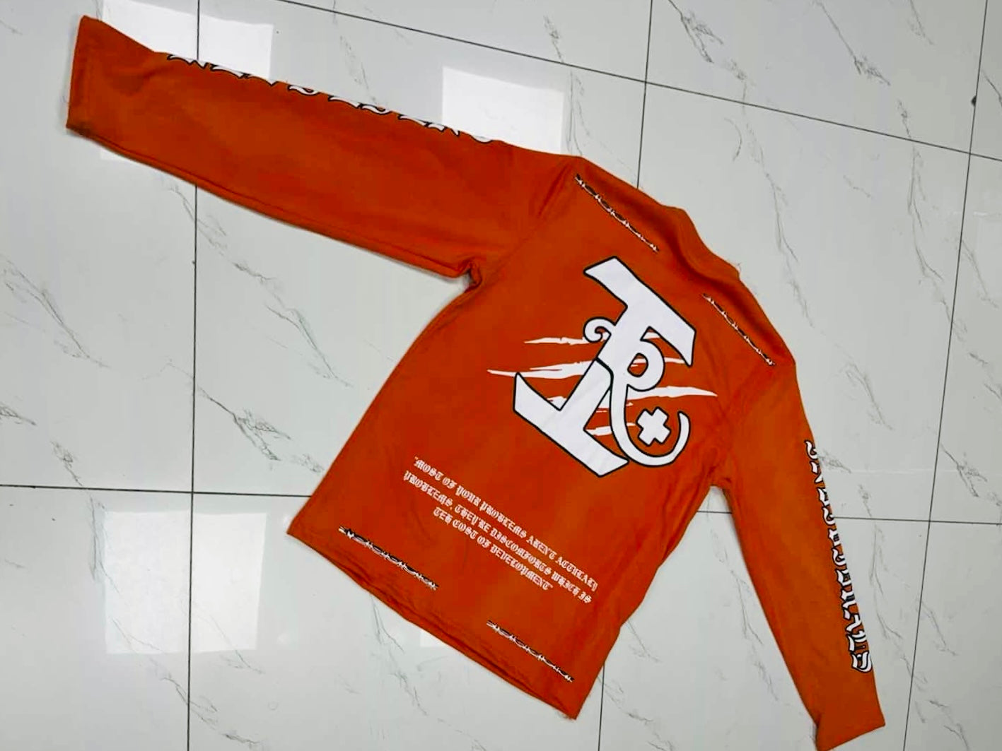 RĮ ORANGE LONG SLEEVE SHIRT